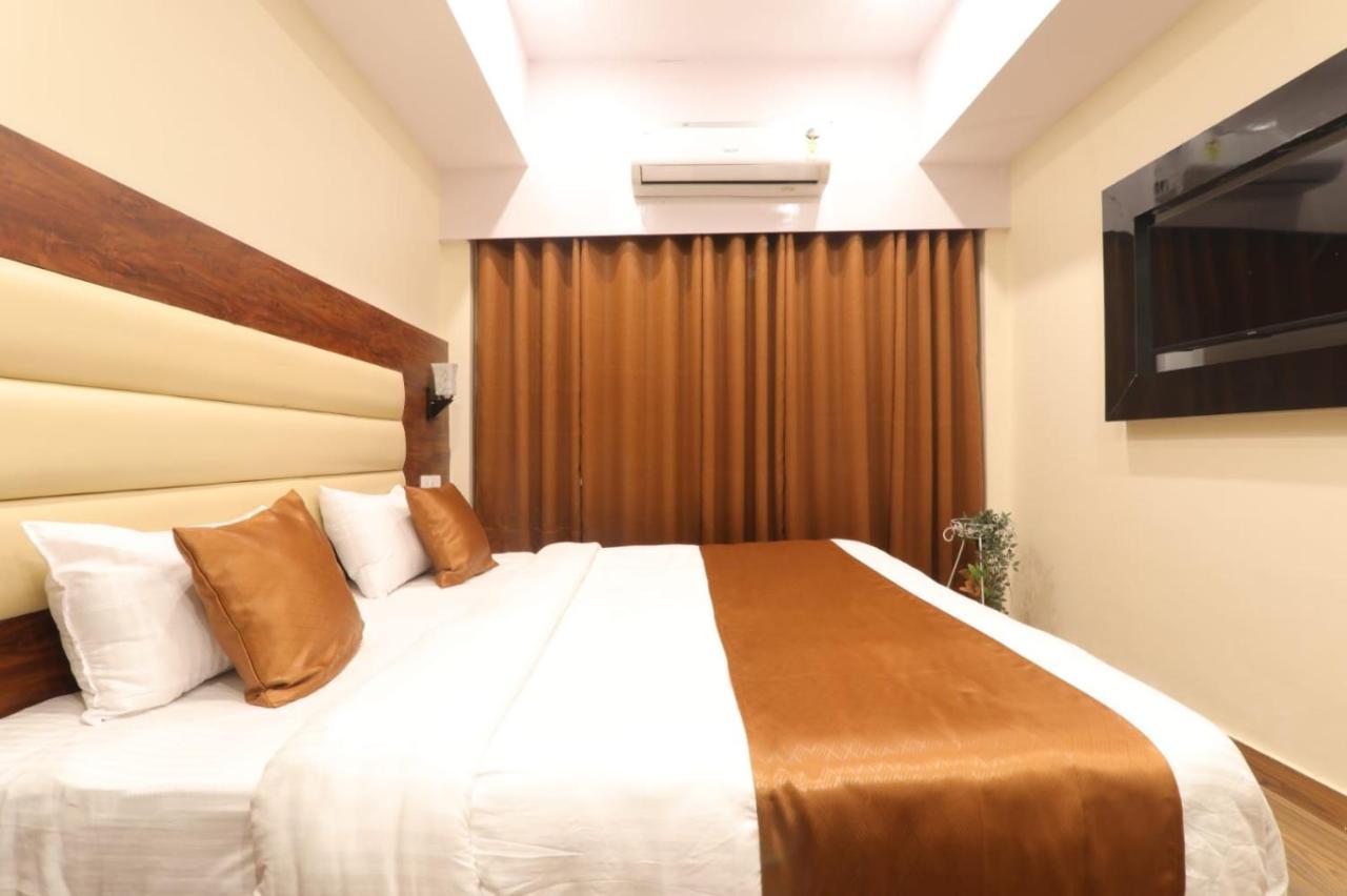 Hotel Blueark Lakhnaú Exteriér fotografie